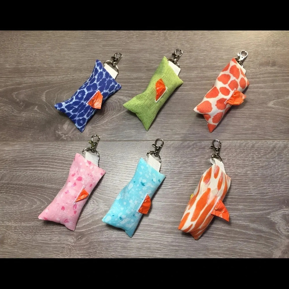 Dog Waste Bag Dispenser Blue Animal Print - Picture 3 of 3